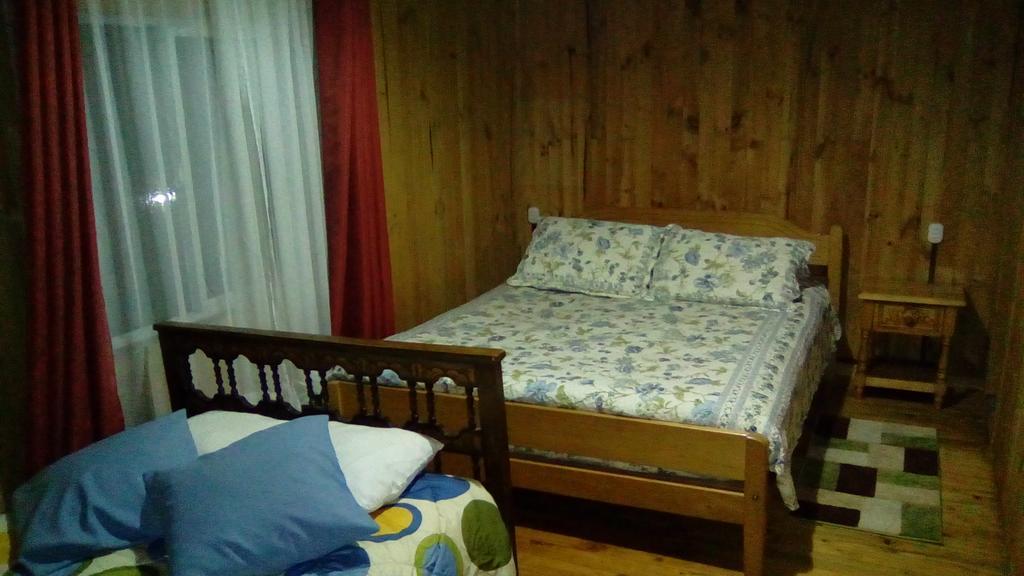 Hospedaje Los Calafates Ancud Exterior foto